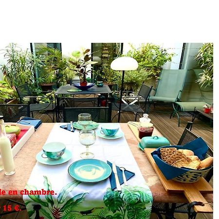 Patio 3 Pezenas Centre Il Y A Plus Cher Mais C Est Moins Bien Ngoại thất bức ảnh