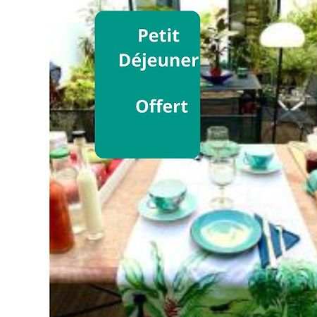 Patio 3 Pezenas Centre Il Y A Plus Cher Mais C Est Moins Bien Ngoại thất bức ảnh